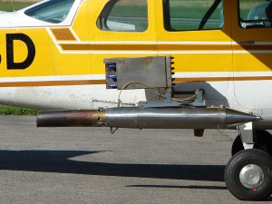 1024px-Cessna_210_Hagelflieger_Detail